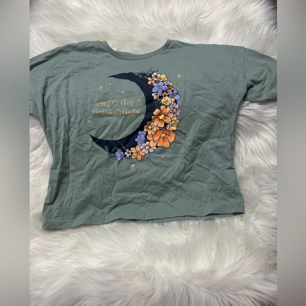 Size Large GIRLS “enjoy the little things” Crop Top E1